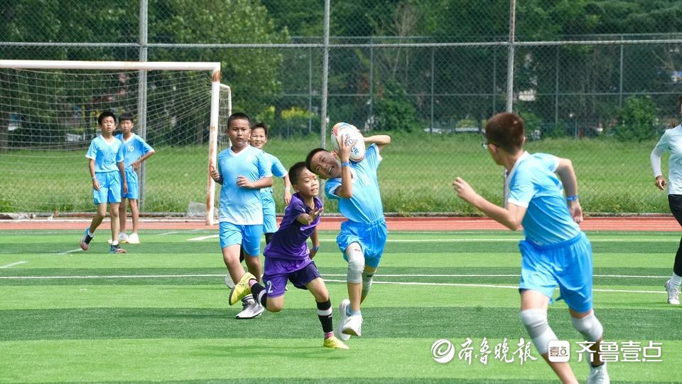 本次比赛设, 代表团在奥